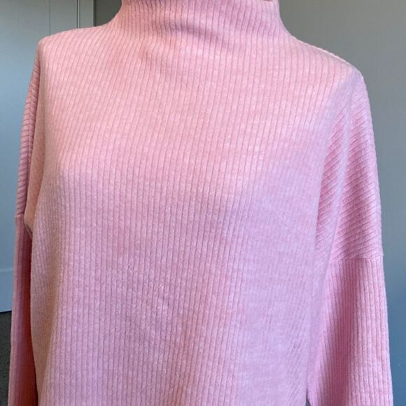 H&M Turtle Neck Sweater-New without tags - Picture 4 of 6